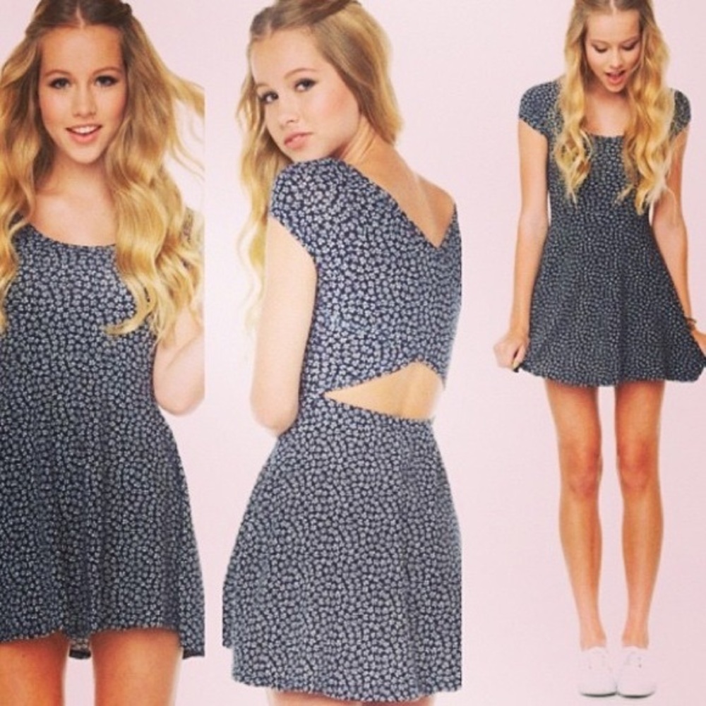 Brandy Melville Bethan dress