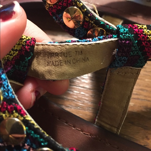 Steve Madden Sandals - Picture 3 of 4