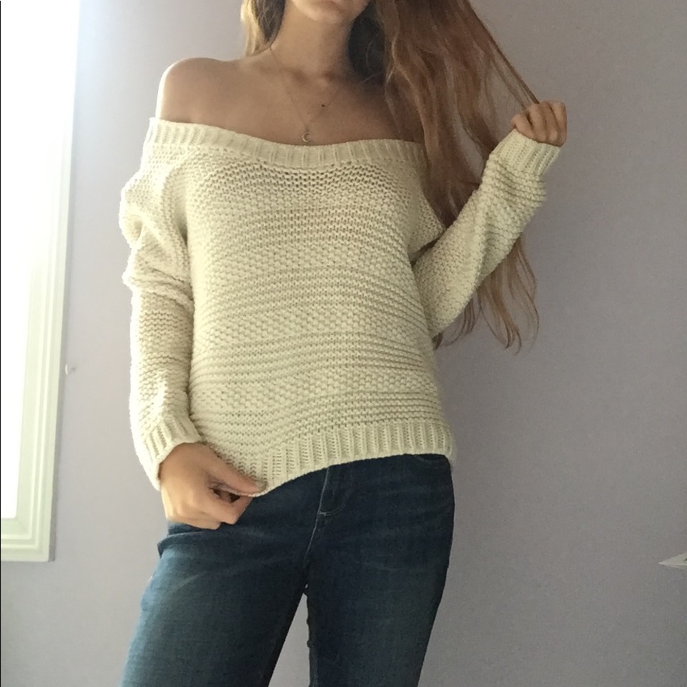 Knit sweater