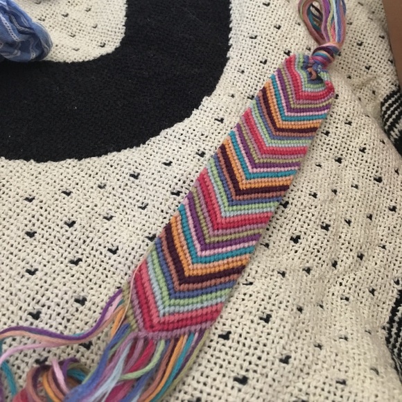 13 string handcrafted bracelet - Picture 2 of 2