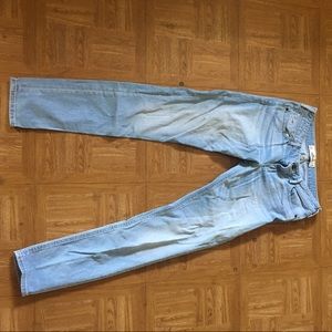 Light Washed Medium Rise Skinny Jeans