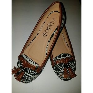 Tribal print flats