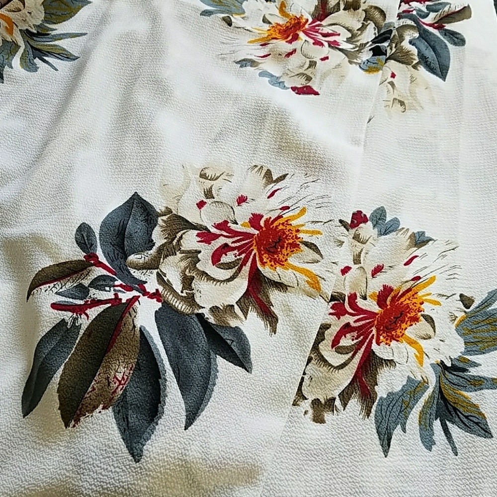 MAXI FLORAL V-NECK SEXY BACKLESS DRESS-preorder - Picture 8 of 8