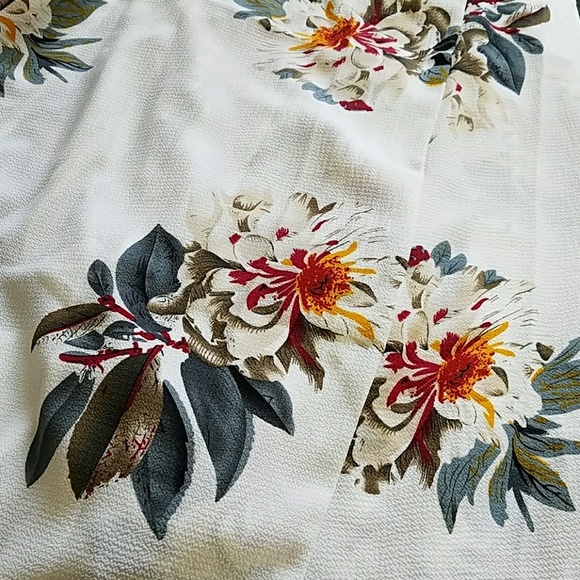 MAXI FLORAL V-NECK SEXY BACKLESS DRESS-preorder - Picture 8 of 8