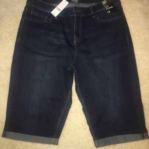 NY&C denim curvy Bermuda shorts. Soho