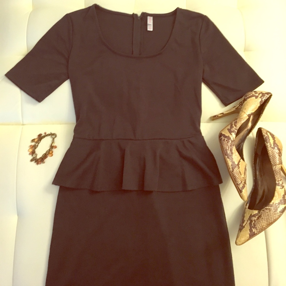 Form fitting peplum dress