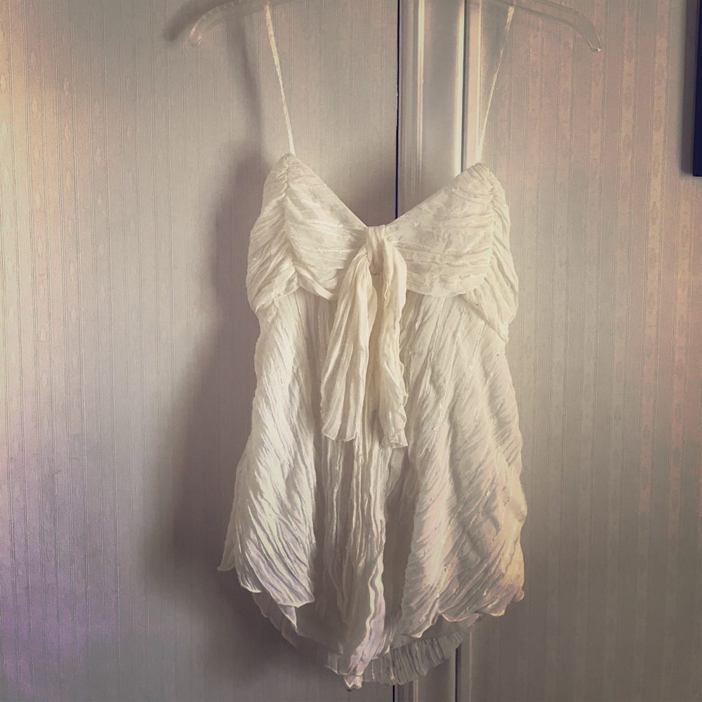 New To the Max Size cute white blouse size 12