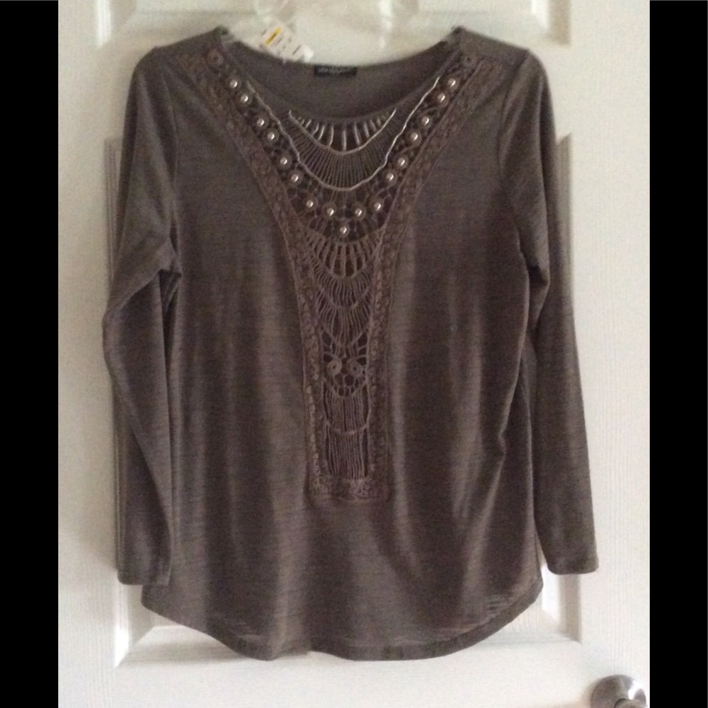 Cha Cha Vente shirt