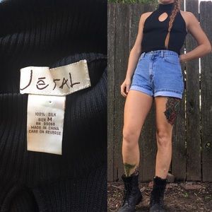 Vintage black keyhole ribbed top