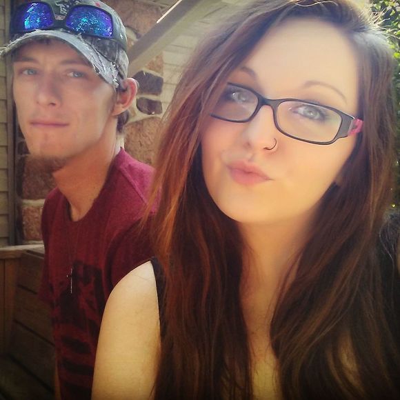 Meet your Posher, Courtney - Picture 1 of 1