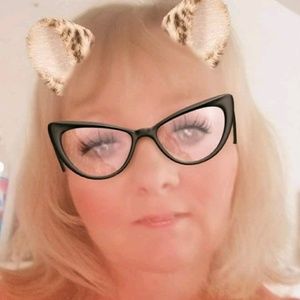 Meet your Posher, Teresa