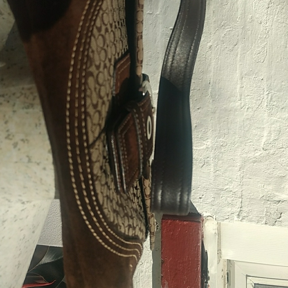 Traded with dee EUC--Authentic coach shoulder bag - Picture 6 of 7