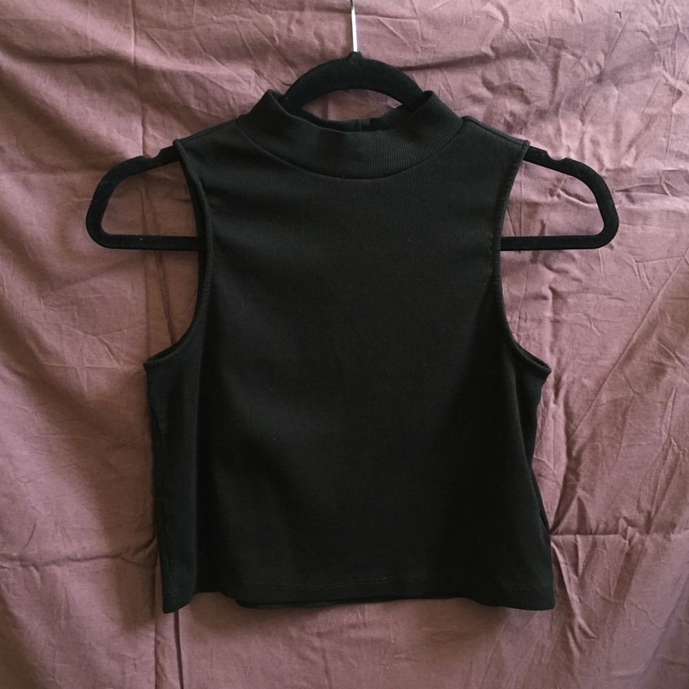 Crop Halter Top