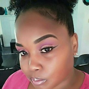 Meet your Posher, Cherry