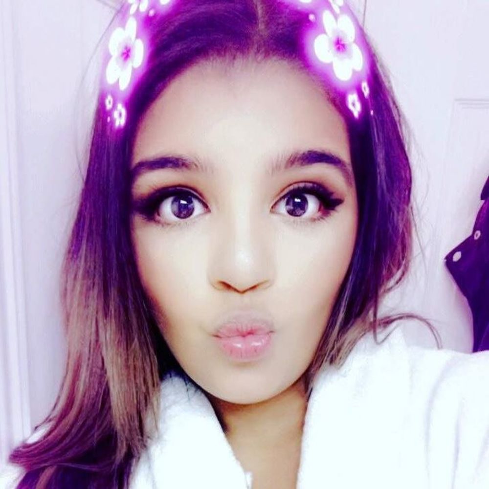 Meet your Posher, Yoannely