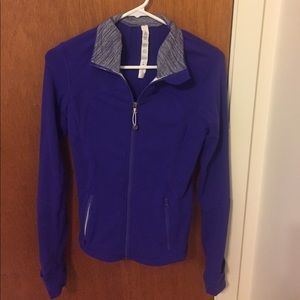 Lululemon jacket size 4