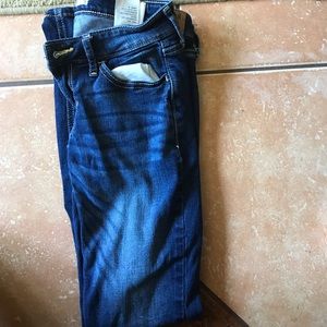 Hollister skinny jeans no rips