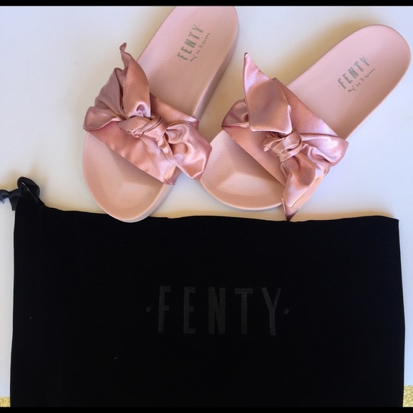 PUMA x Fenty by Rihanna Satin Bow Slides NWT PUMA x Fenty by Rihanna Satin Bow Slides NWT