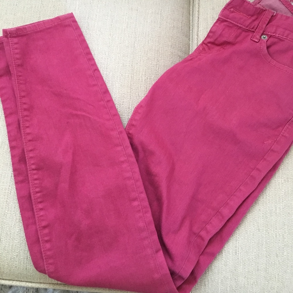 Raspberry-Colored EXPRESS Jeans!