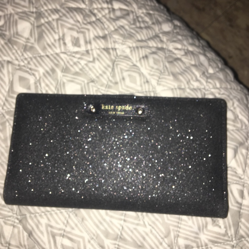 Kate spade ♠️ glitter Stacy wallet