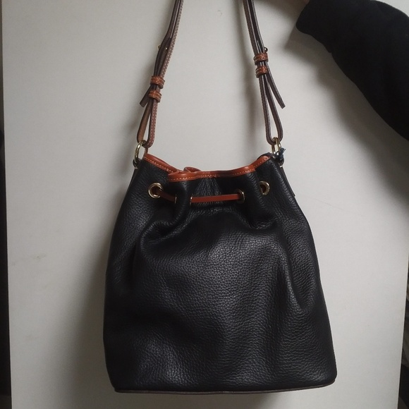 Dooney & Bourke Drawstring sack purse - Picture 3 of 6