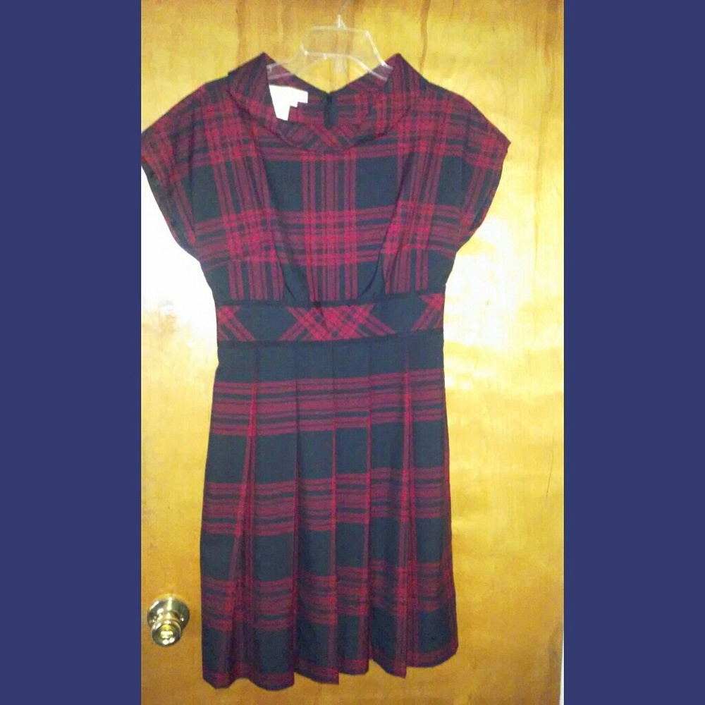 VINTAGE. Morgan Mc Feeters plaid red & black dress