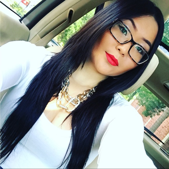 Meet your Posher, Mariyam - Picture 2 of 3