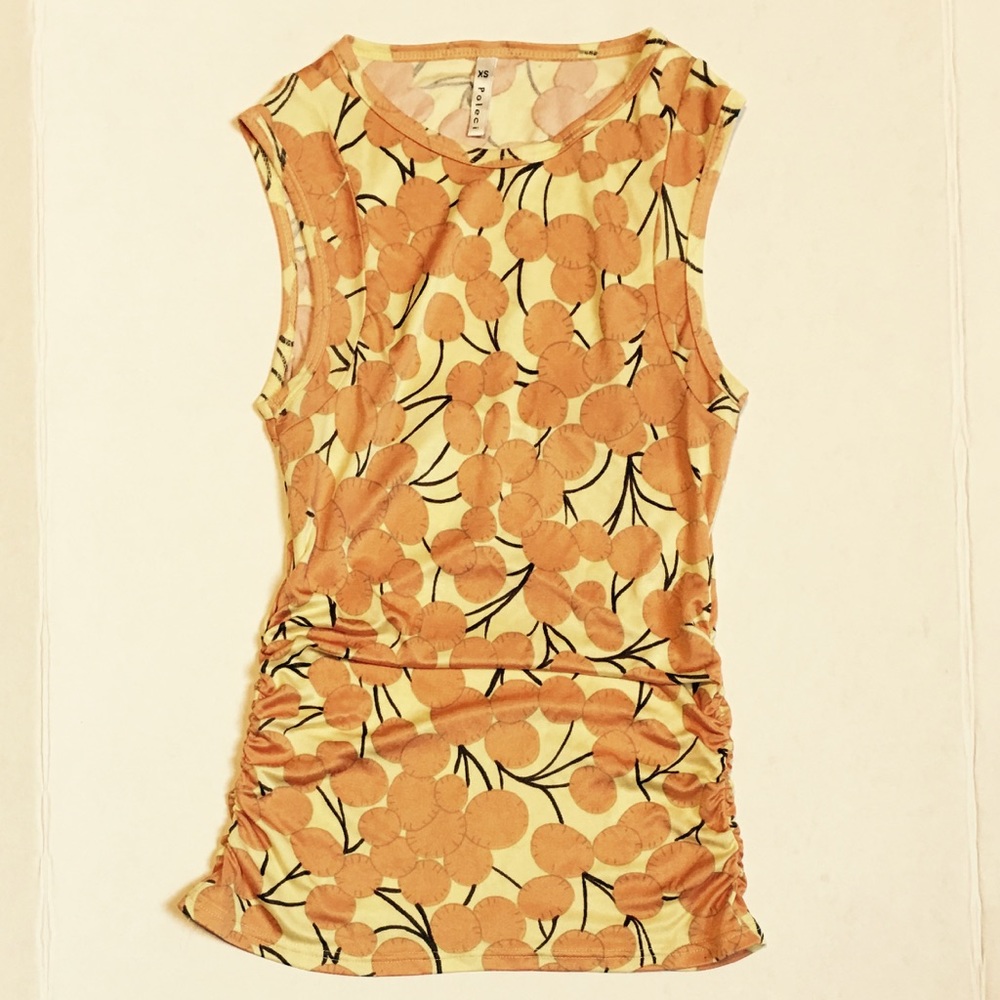 Poleci sleeveless top. Size XS