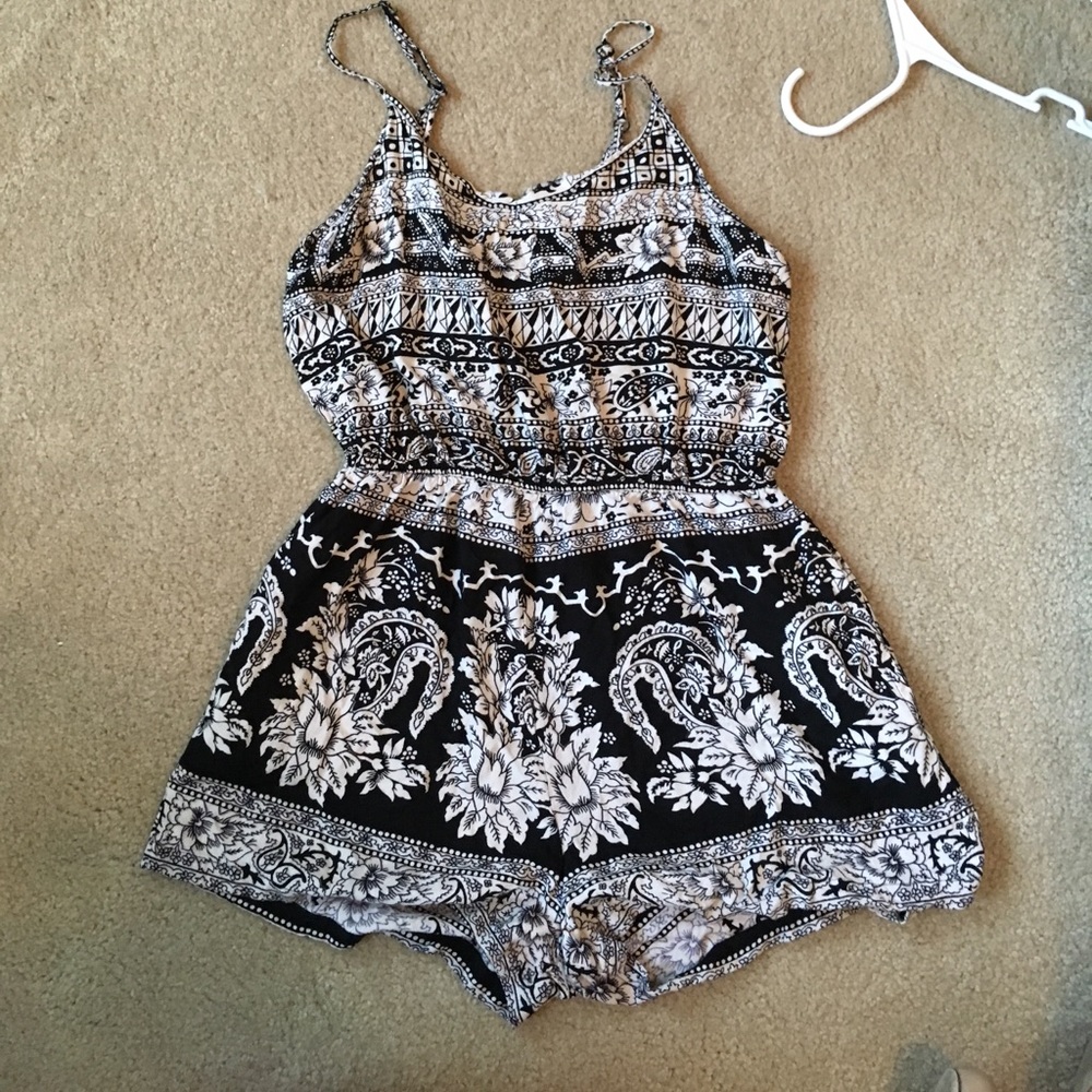 Black and white patterned romper