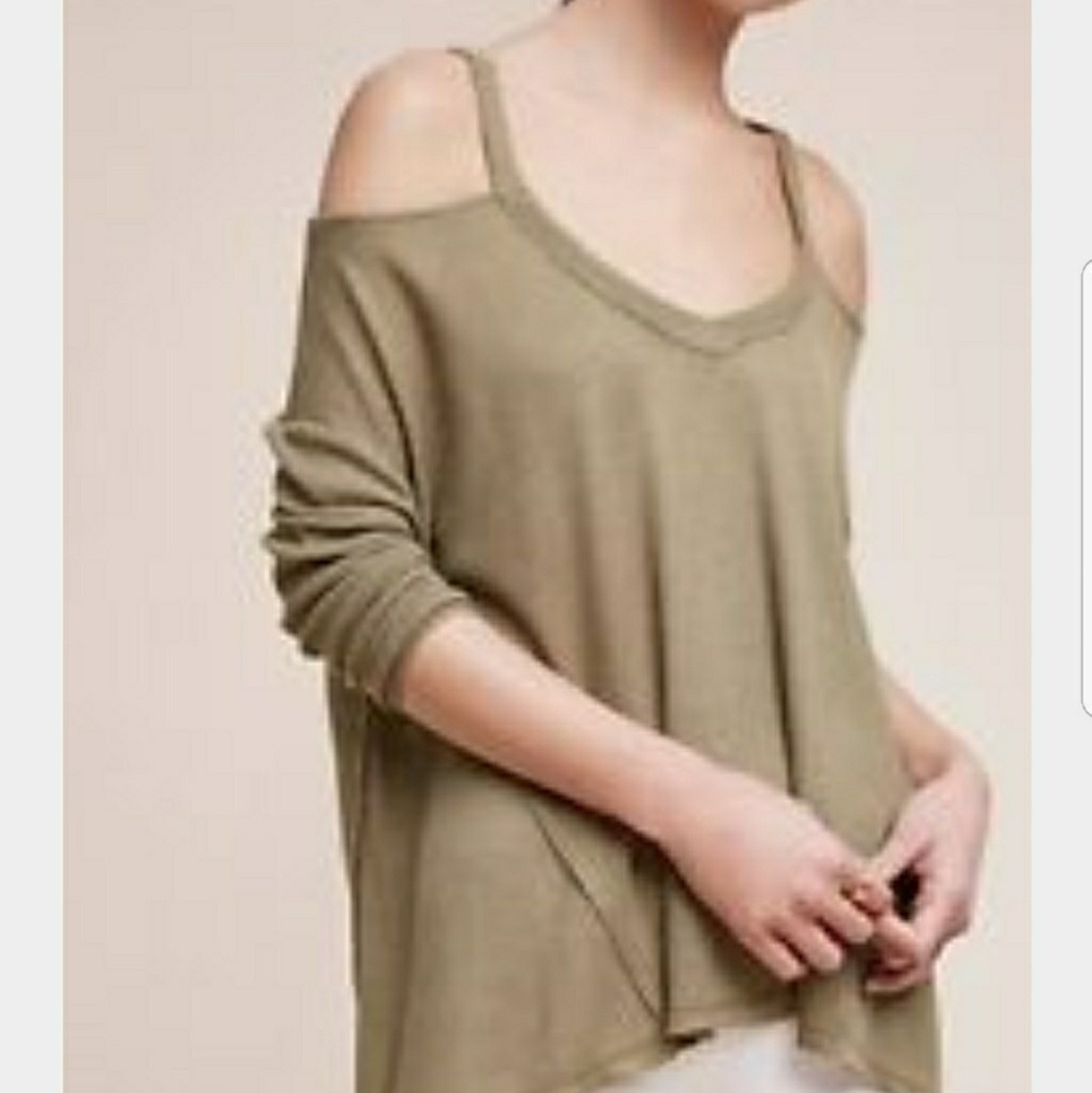 ISO MILLIPA Open Shoulder top