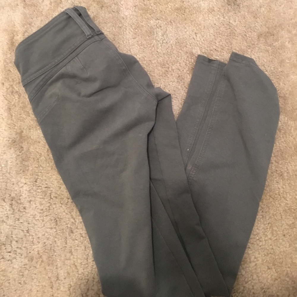Butt-lifting Stretchy Pants !!