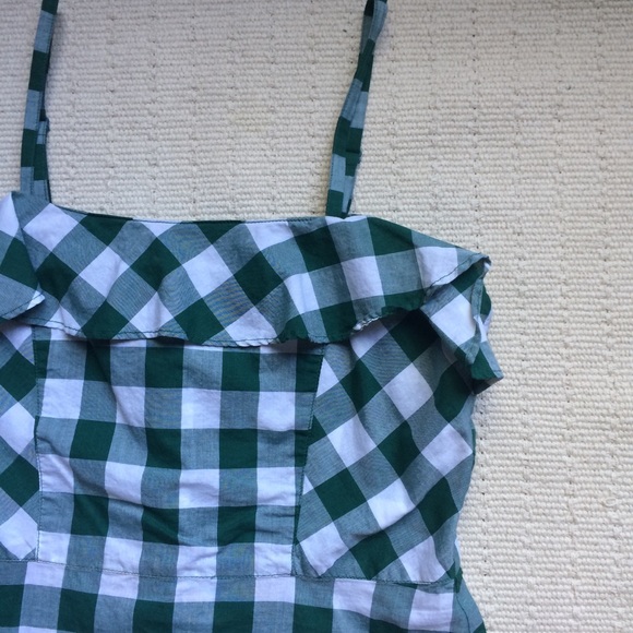 ❌Gingham Ruffle Tank Top - Picture 2 of 3