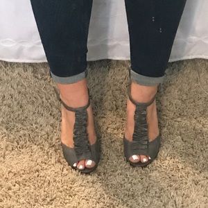 Grey ruffle heels