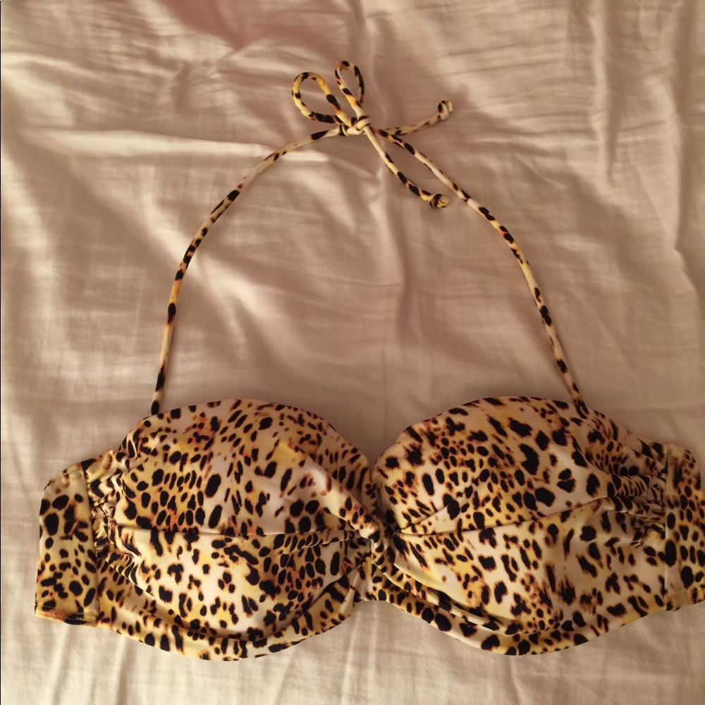 ‼️ Brand New VS Swim top 👙