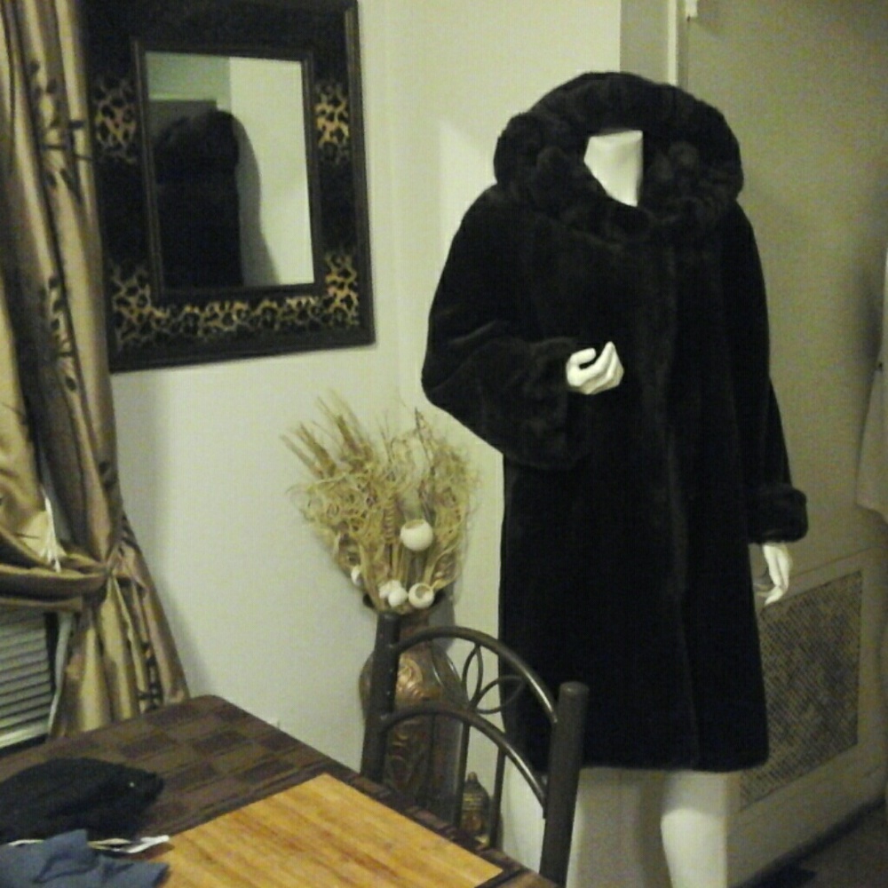 Jones of New York Fur Coat