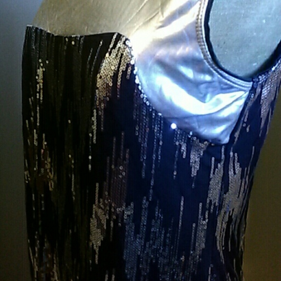 Top - Picture 3 of 4