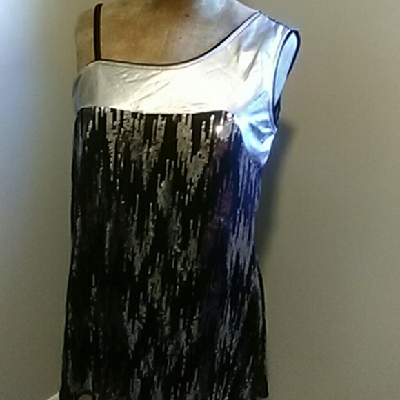 Top - Picture 4 of 4