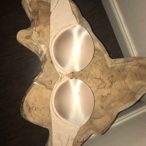 Victoria Secret Strapless Bra