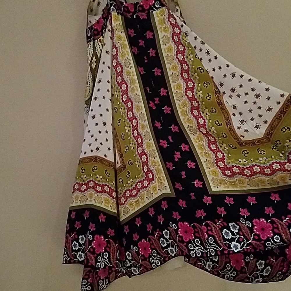 Dress - Picture 3 of 5
