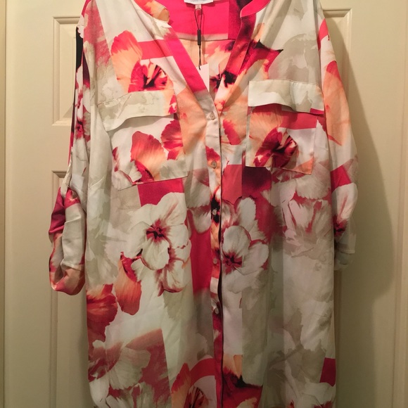 Floral-Print Blouse by Calvin Klein - Picture 2 of 4