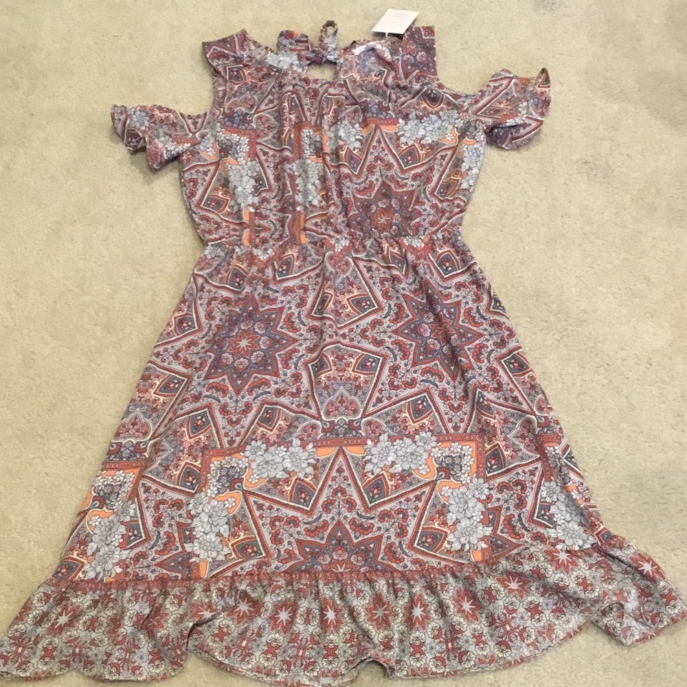 NWT Women's LC Cold-Shoulder Ruffle Midi Dress Lg