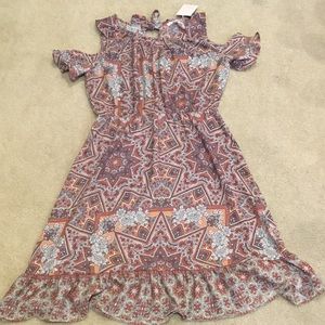 NWT Women's LC Cold-Shoulder Ruffle Midi Dress Lg