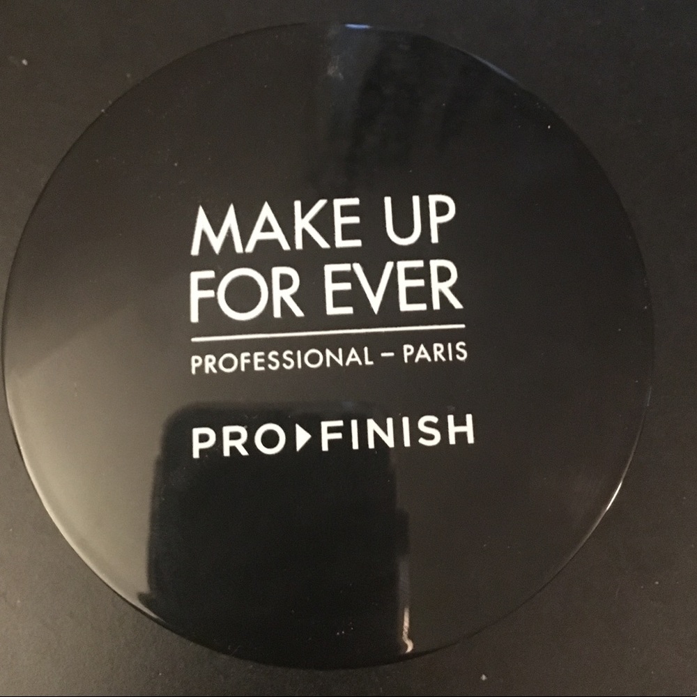 Makeup forever pro finishing powder