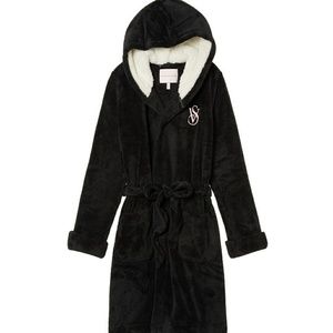 Victoria's Secret Cozy Hooded short robe