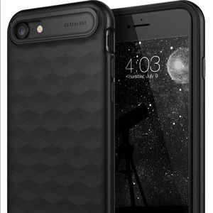 iPhone 7 Caseology Case