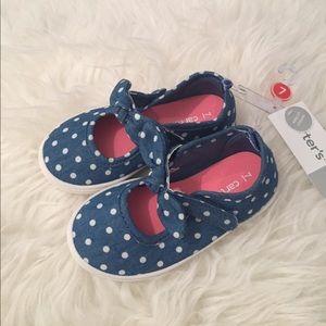 47% DISCOUNT‼️NWT Adorable Polka Dot Sneakers