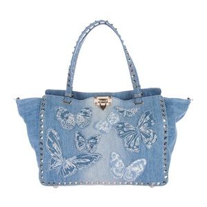 Valentino medium. Utterly rock stud bag