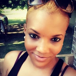 Meet your Posher, Andrea