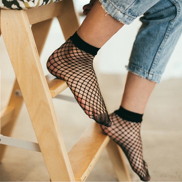 Accessories - Fishnet Socks