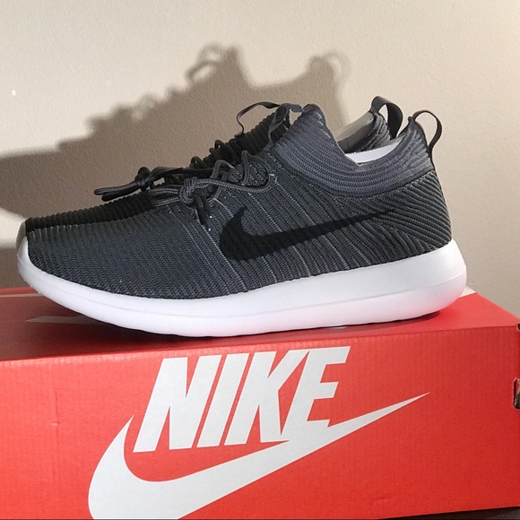 nike roshe two flyknit v2 nike roshe two flyknit v2